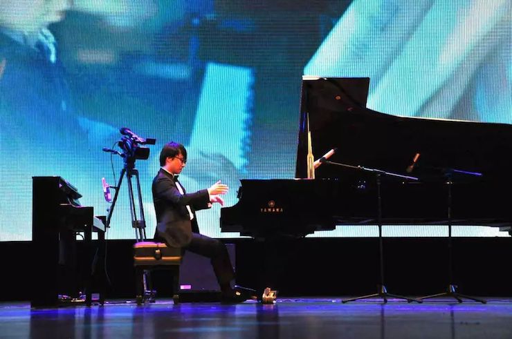 人生就是搏艺术家宋思衡“80后的时光机”多媒体音乐会内蒙古巡演圆满落幕