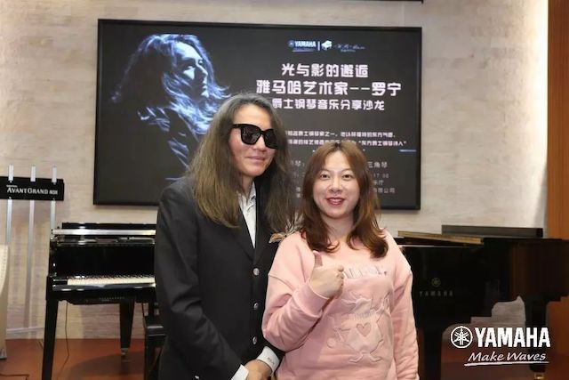 人生就是搏艺术家罗宁